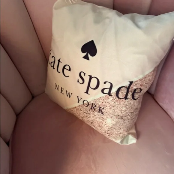 Kate Spade Blush Pink Soft Accent Pillow 40cm x 40cm NEW Pillow Included - Picture 14 of 14